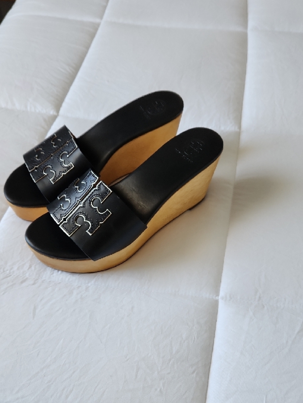 Tory Burch Black Leather Logo Slide Clogs with Wood-Look Wedge - Picture 2 of 8